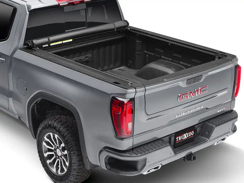 Truxedo 584301 - Lo Pro Tonneau Cover Black 2022-2023 Nissan Frontier 6' 1 Bed
