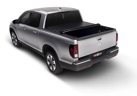 Truxedo 584301 - Lo Pro Tonneau Cover Black 2022-2023 Nissan Frontier 6' 1 Bed