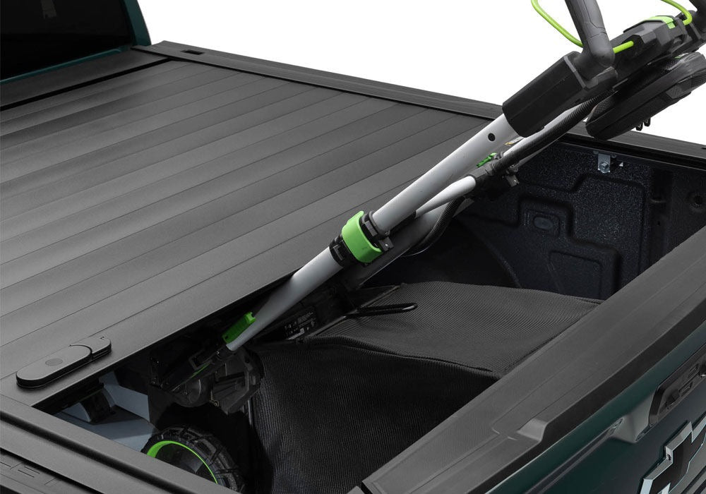 realtruck-retrax-pro-mrc-3600-retractable-truck-bed-cover-pr-01.jpg