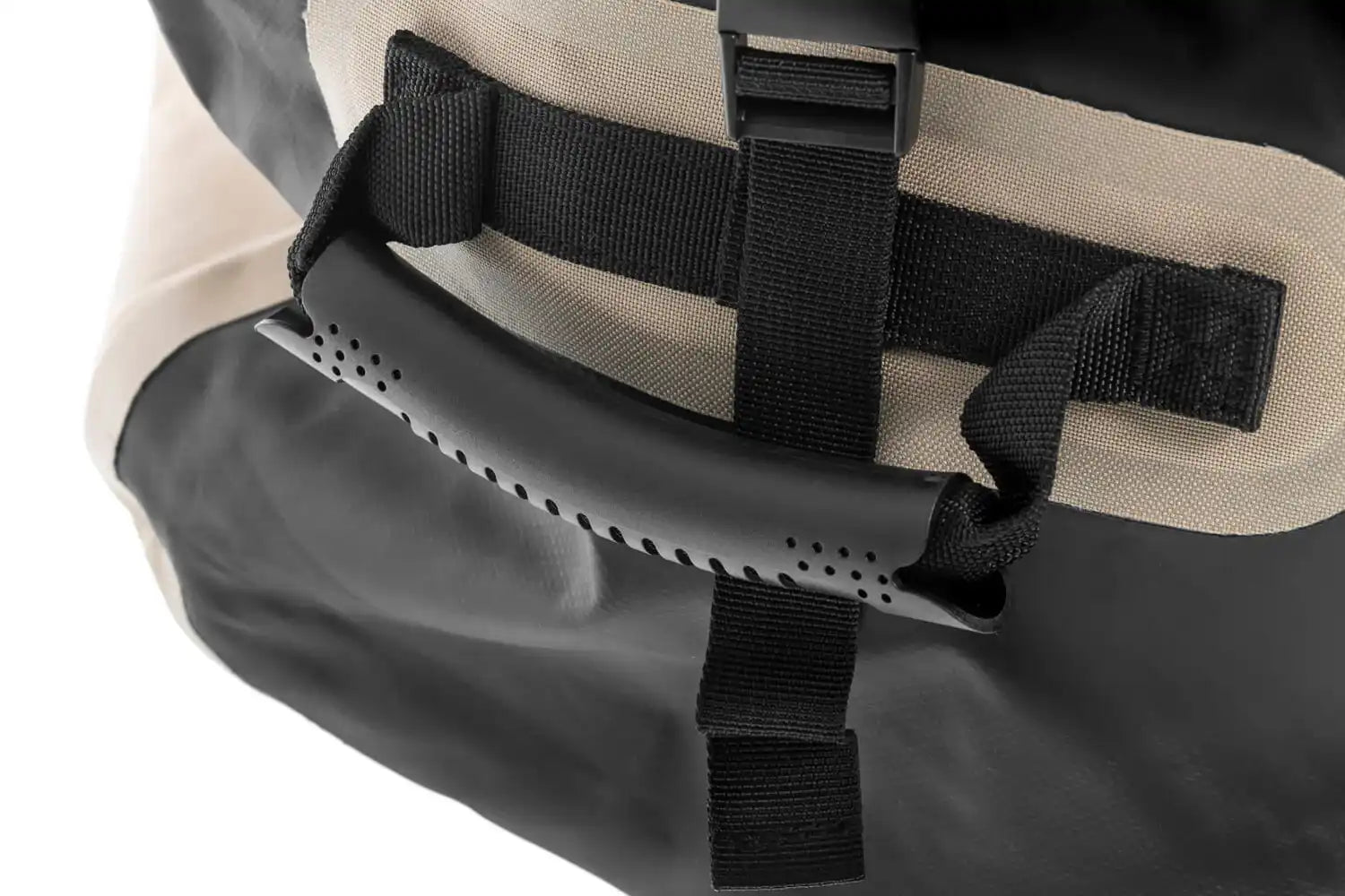 10100330_ARBCargoStormproofBagMedium_v2.jpg