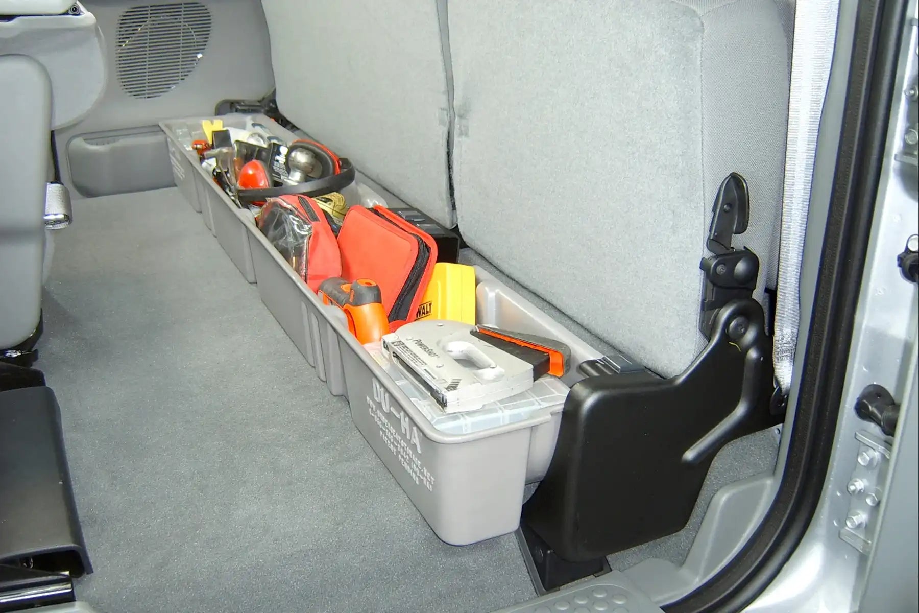20015_contractor_organized.jpg