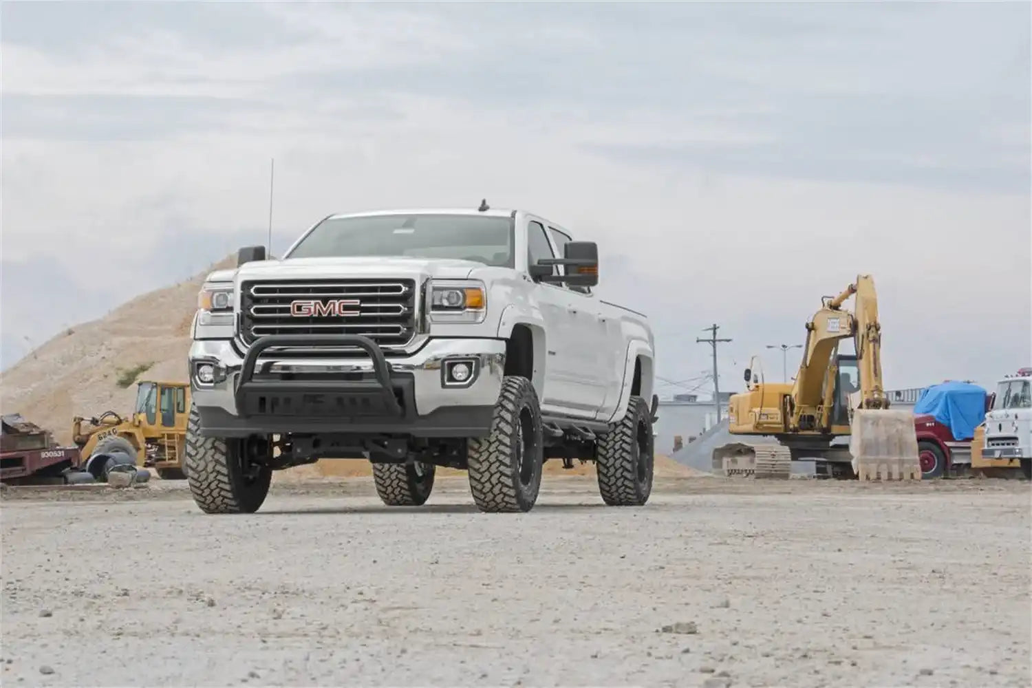 2015-gmc-2500hd-fd-const-260x_1.jpg