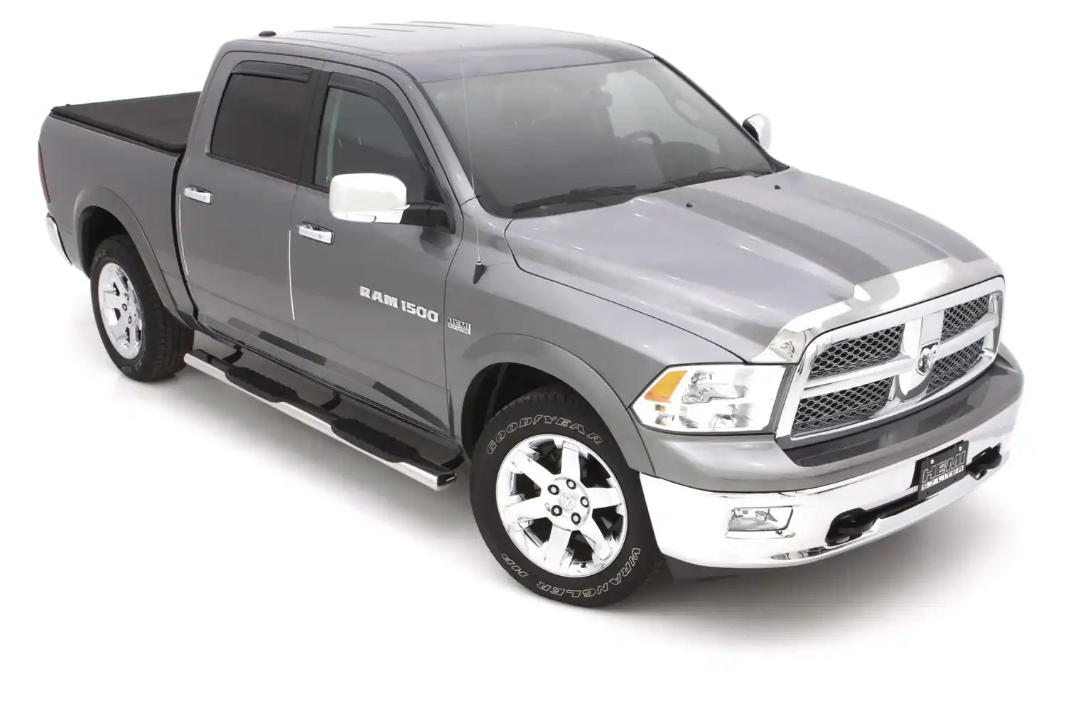 23984003_on_vehicle_HR_2.jpg