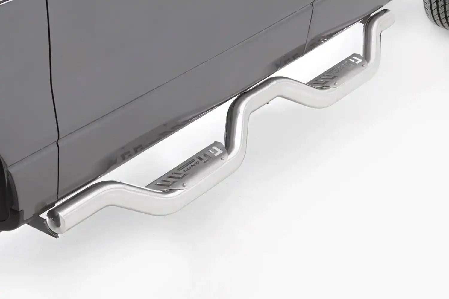 26510018_on_vehicle.jpg