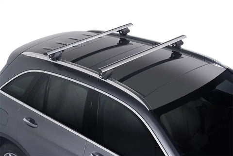 6104_UNIVERSAL_ROOF_CROSSBAR_LIFESTYLE.jpg