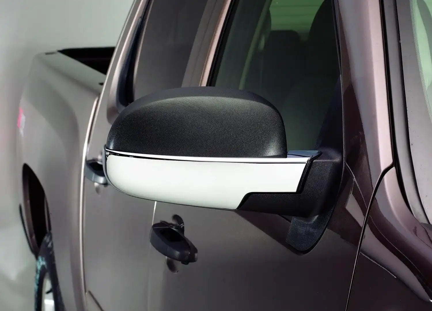 687664_on_vehicle_HR.jpg