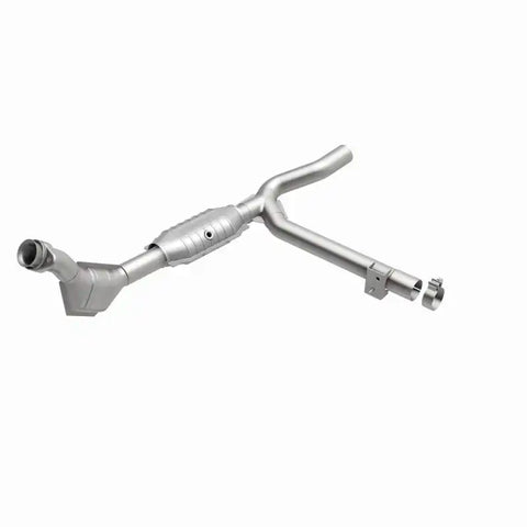 MagnaFlow Conv DF '99-00 F-150 4.2L V6 2WD P/