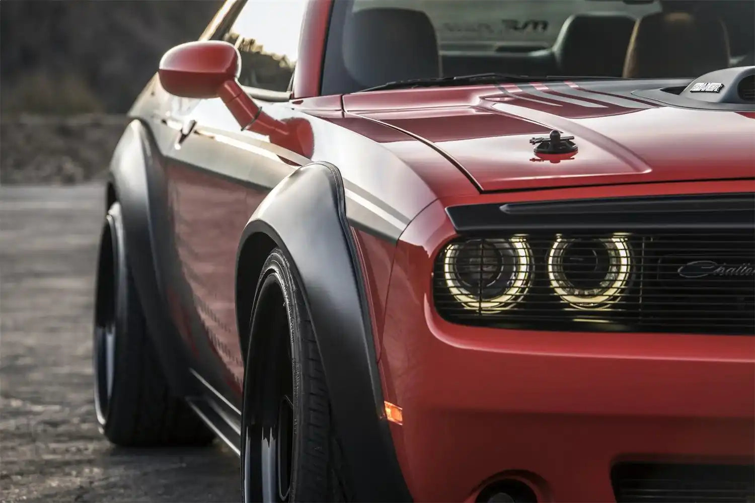 850250_on_vehicle_HR_1.jpg