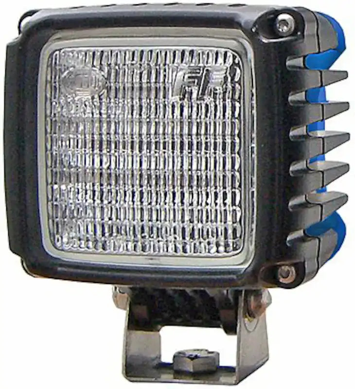 996192011.MAIN.jpg