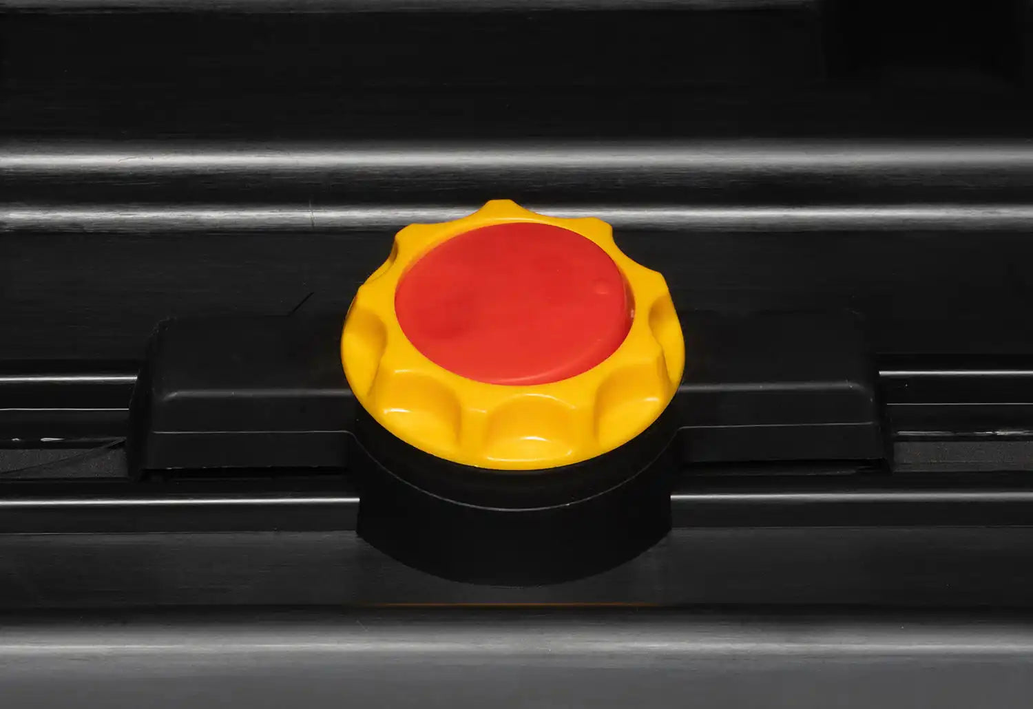 ACTENT_YH_J013_Screw_Top.jpg