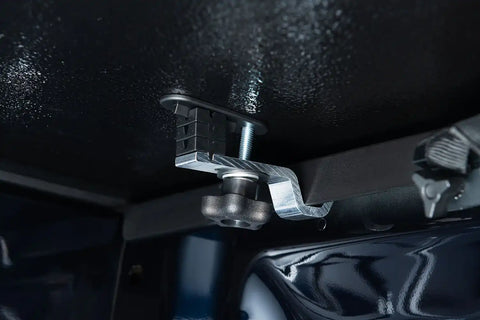 ACT_T_Series_Details_02RailClamp.jpg