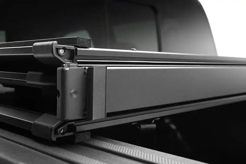 ACT_T_Series_Details_04Hinge_Channel_Img.jpg