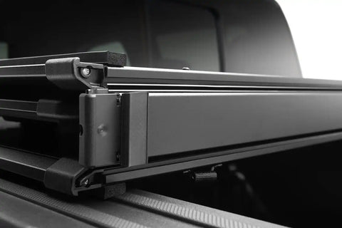 ACT_T_Series_Details_04Hinge.jpg