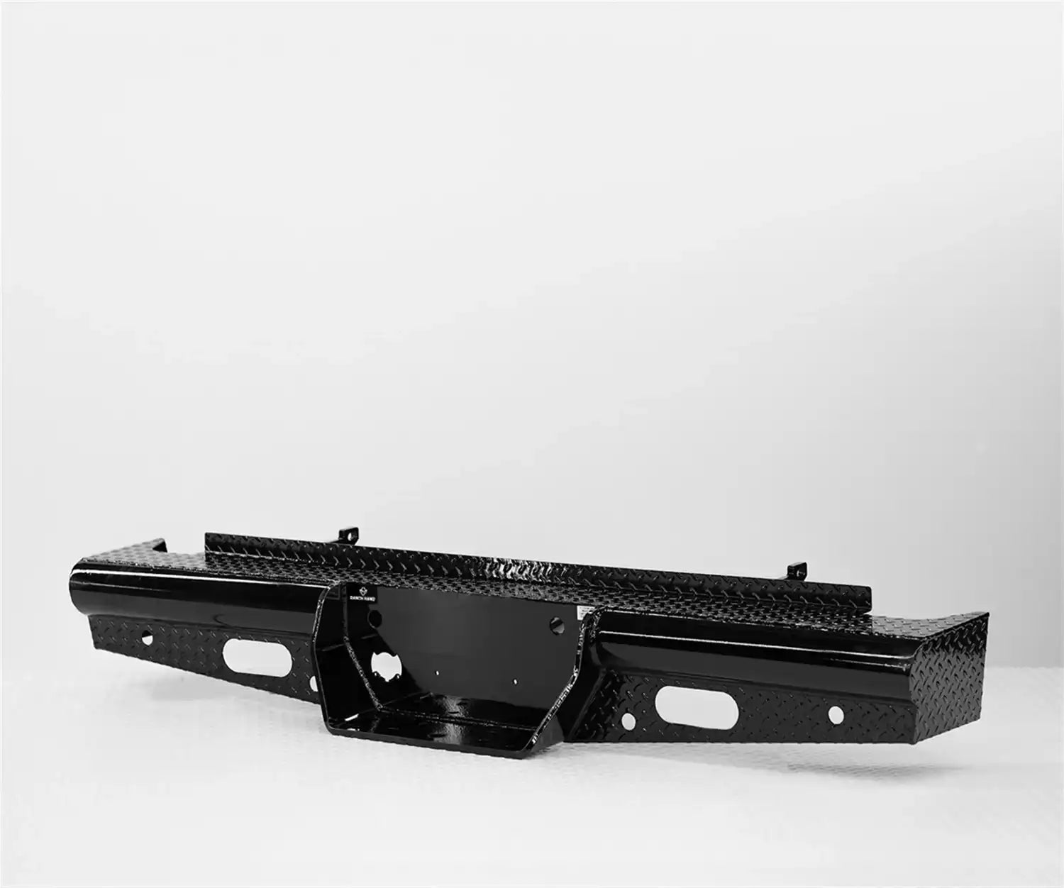 BBC110BLSL_2011-2014_ChevroletGMC2011-20142500HD3500HD_BackBumpers_2.jpg