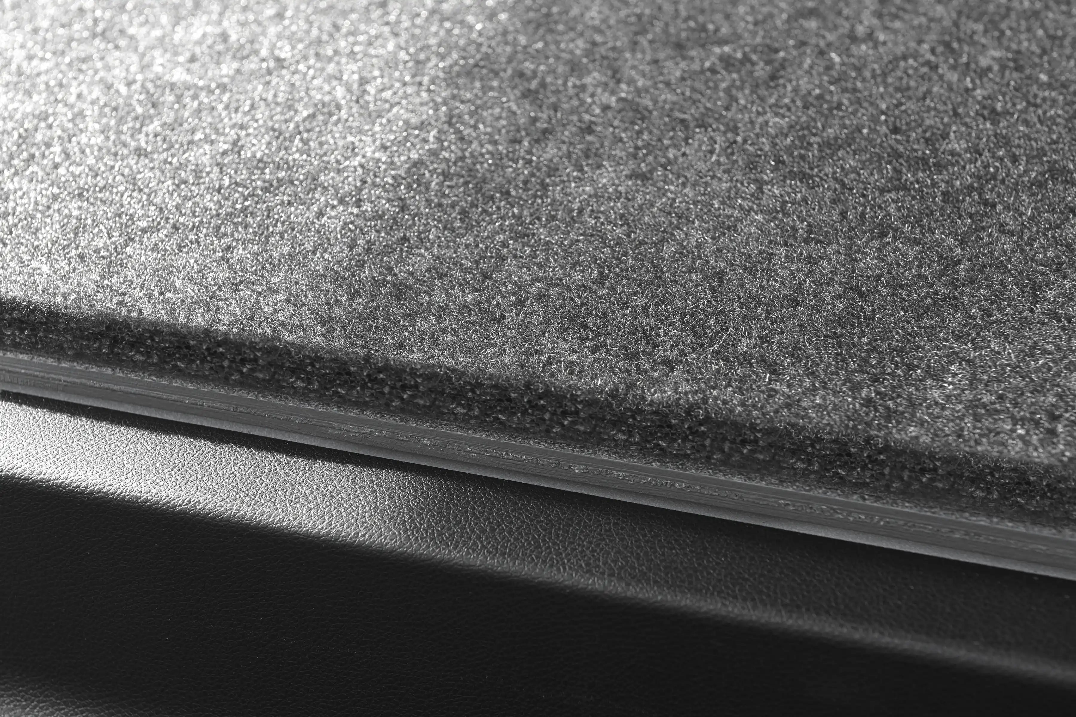 BR-VanRug-Metris-MaterialDetail.jpg