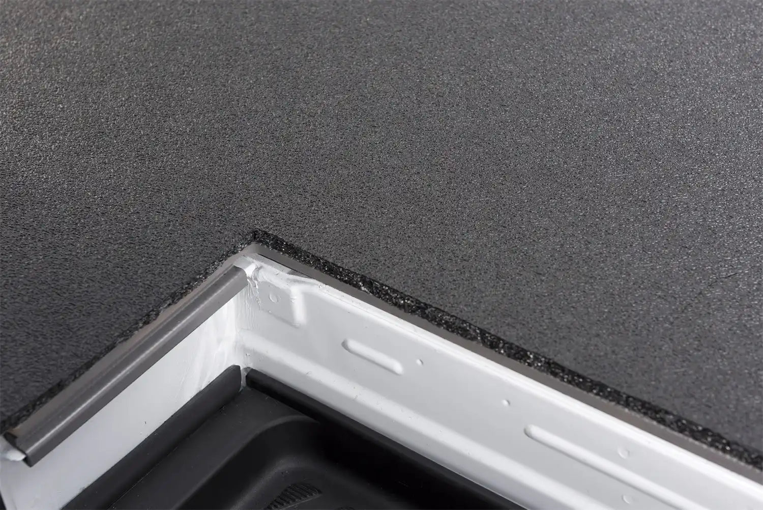 BR_SprinterVan_VanTred_CornerDetail2_H.jpg