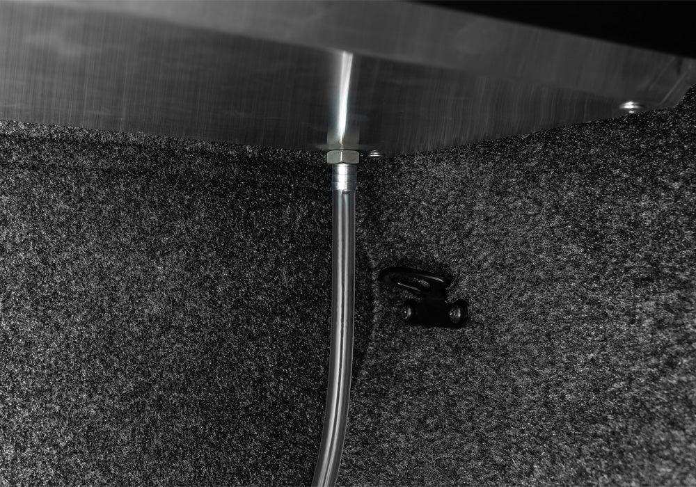 E-Series_21Ford-F150_Details_02DrainTube.jpg