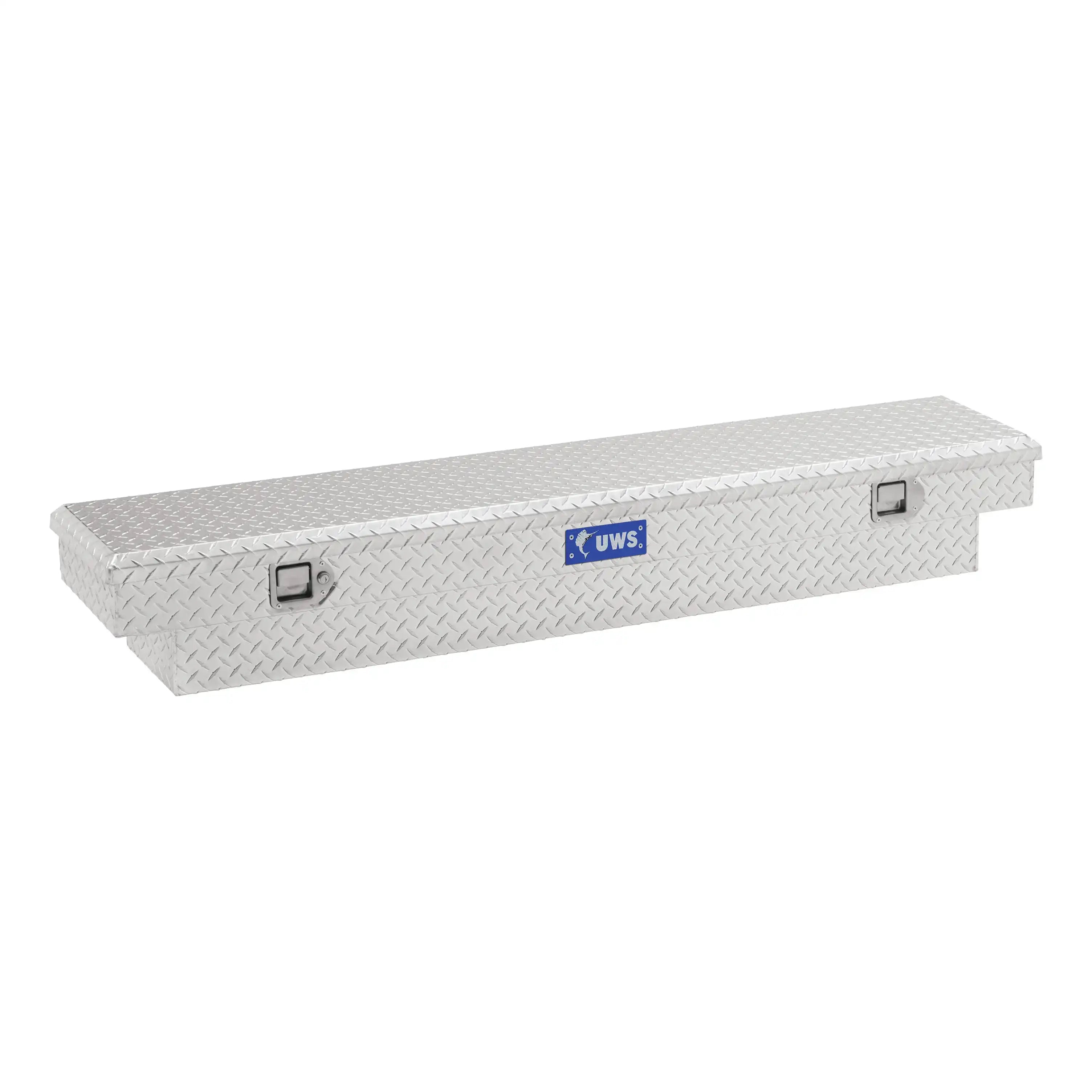 EC10351_3008x1990_a.jpg