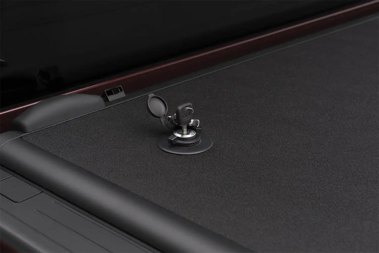 EX_Encore2_Sierra_LockKeyDetail1_H.jpg