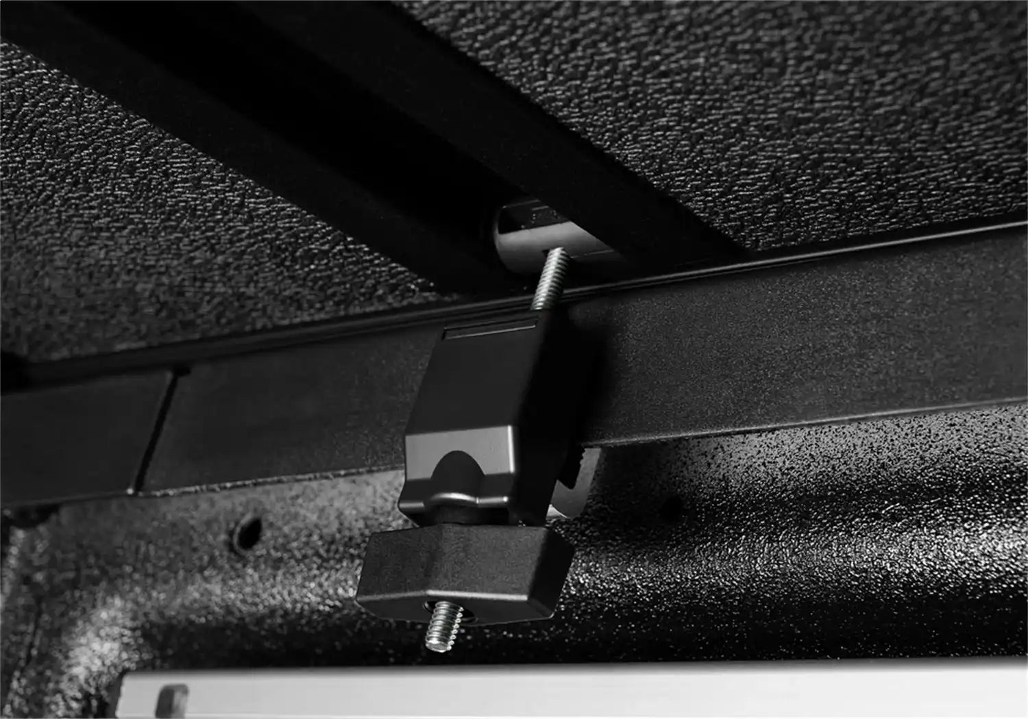 EX_SolidFold2_0_22Maverick_Clamp_Detail_02.jpg