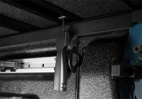 EX_SolidFold2_0_22Maverick_Detail_04.jpg