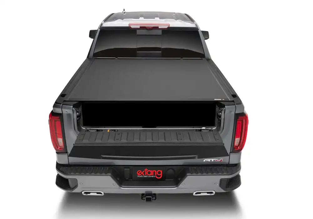 EX_Xceed_20SierraGray_RearHeadOnClosed_Tailgate.jpg