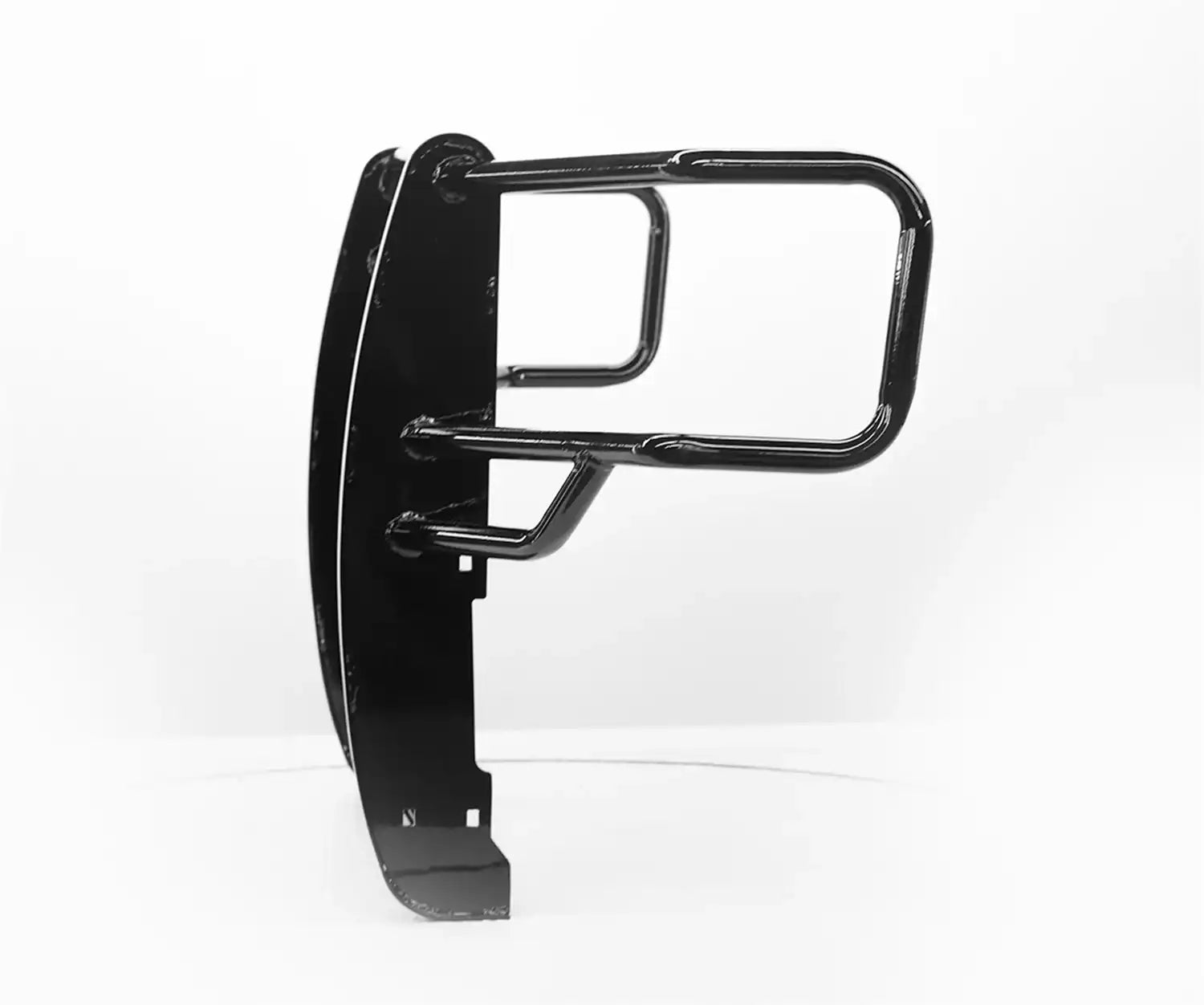GGG151BL1_2015-2019_GMC2015-20192500HD3500HD_GrilleGuards_3.jpg