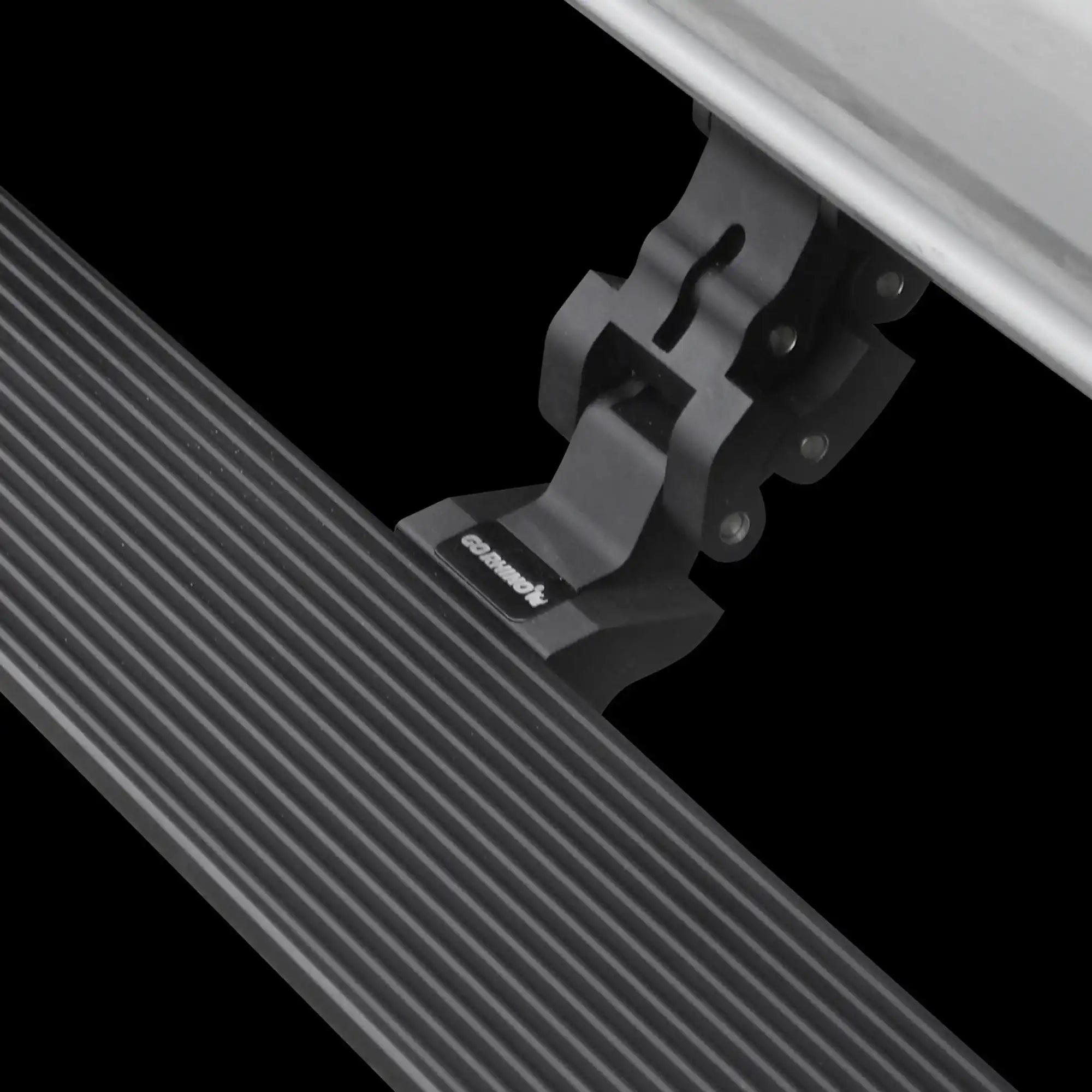 GR_E-BOARD_E1_Trucks-SUVs_009.jpg