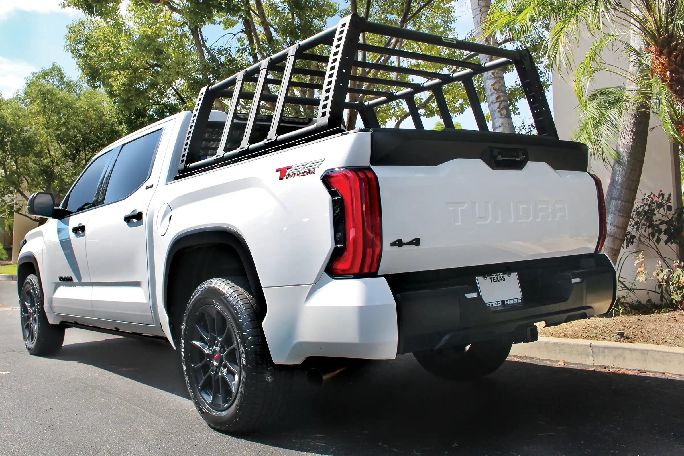 GR_XRS-Xtreme-Rack_Full-Size_5952000T_Tundra_001.JPG