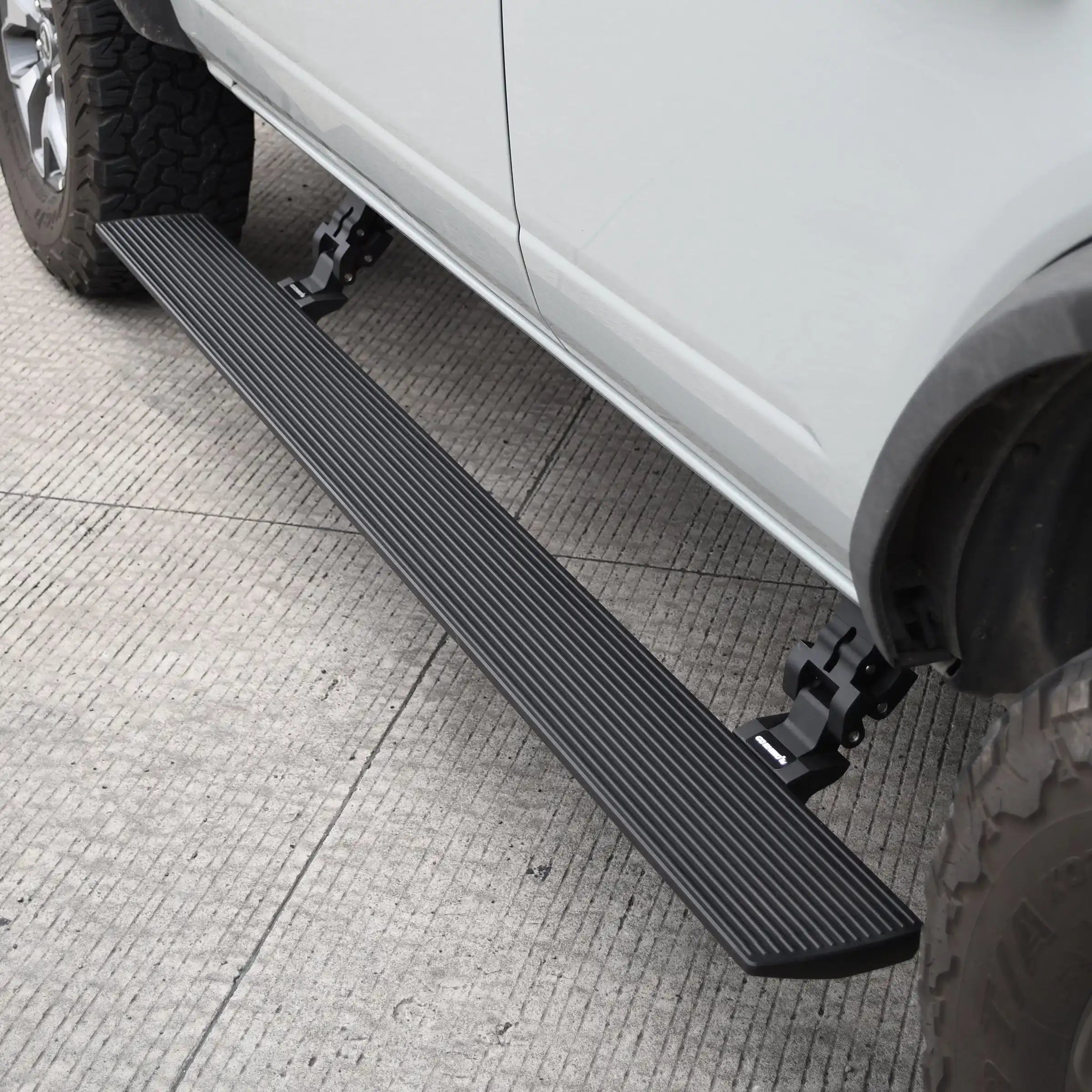 GR_eBoard_20412974PC_Bronco-4Dr_07.jpg