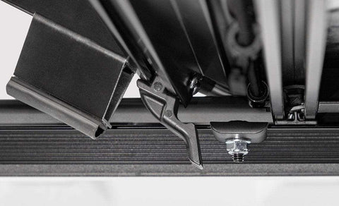 LOMAX_Pro_Series-Feature_10_Point_Locking_System.jpg