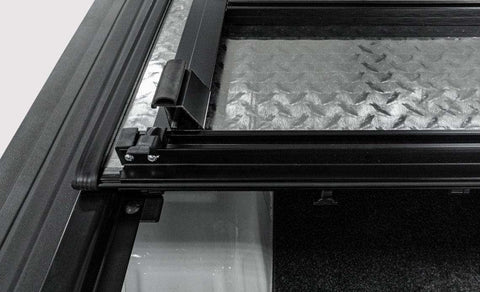 LOMAX_Pro_Series-Feature_Seals_on_all_Sides.jpg