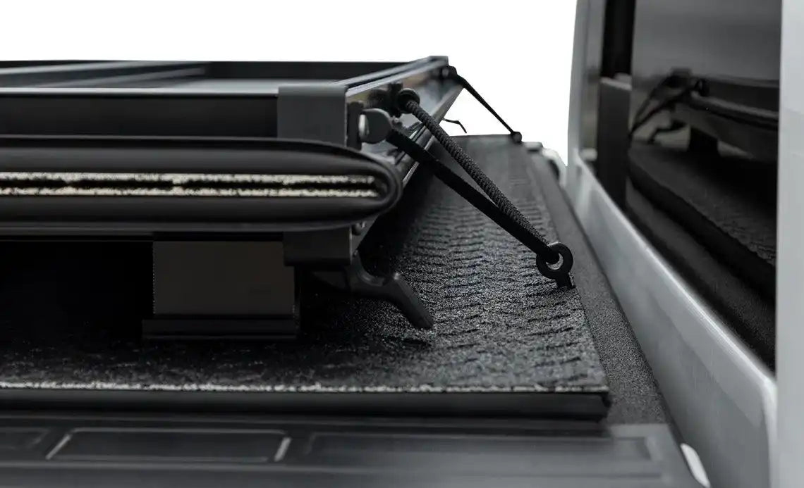 LOMAX_Pro_Series-Feature_Storage_Clips_Latched.jpg