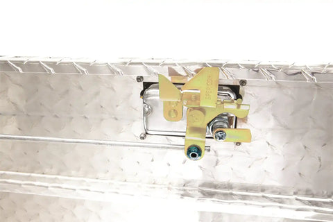 LundStandardAluminumBox9100Tdoublelatchsy.jpg