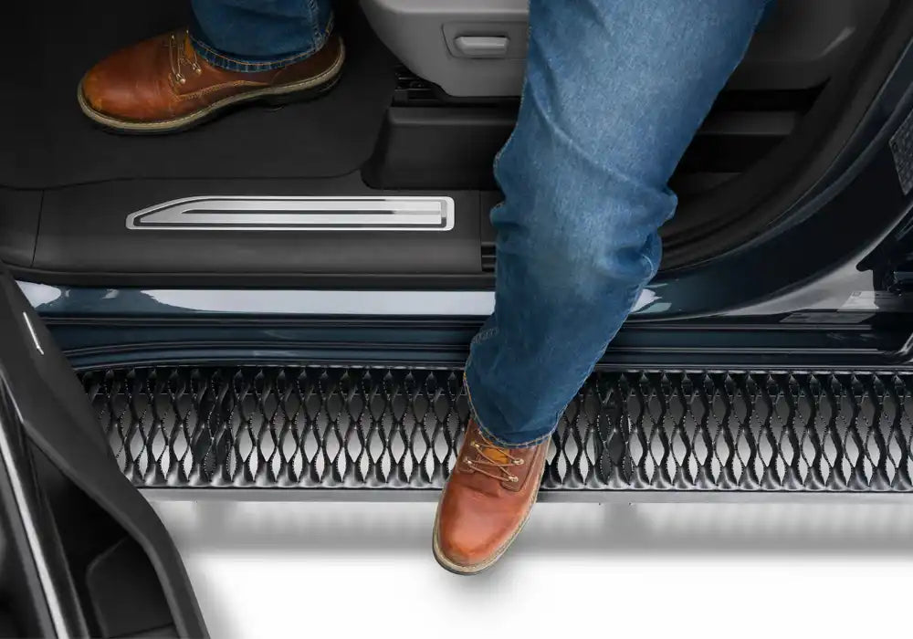 NFB_Growler_OverheadStepApp_20Silverado.jpg