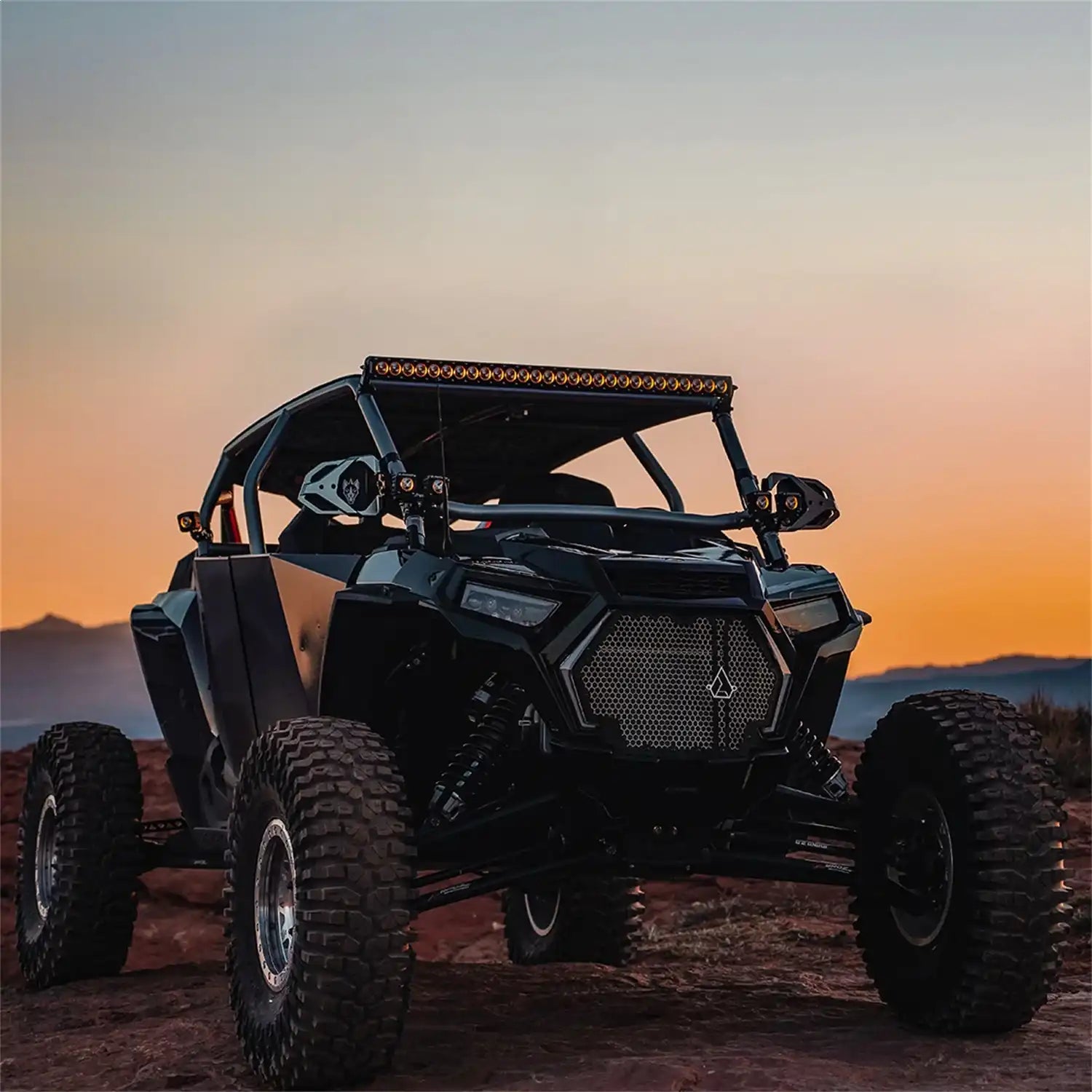 RIGID_Revolve_Amber_Lifestyle-04.jpg