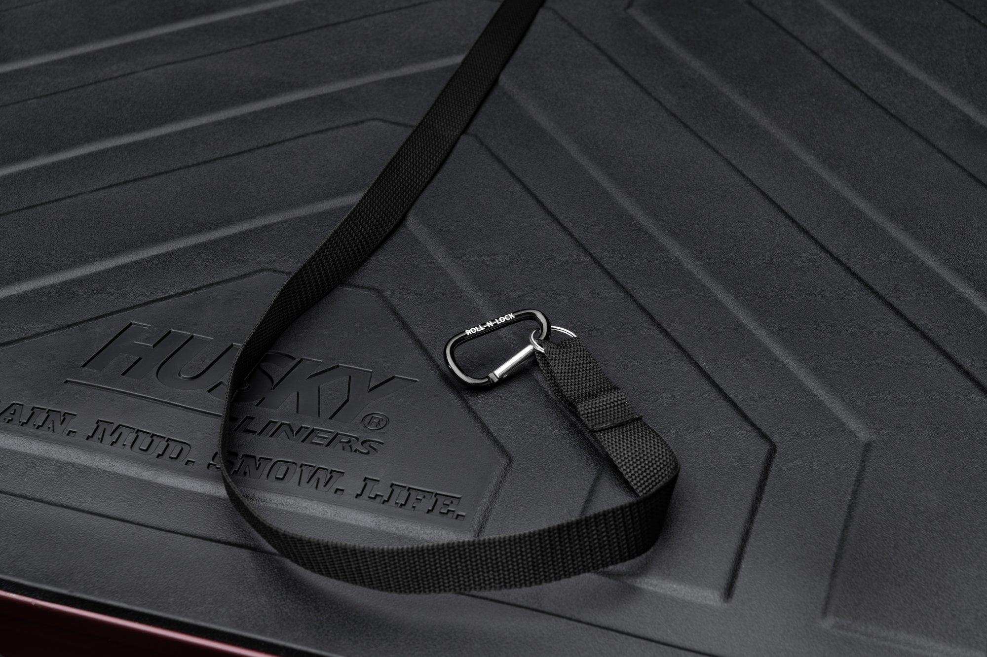RNL_A-Series_Details03Pull-Strap.jpg