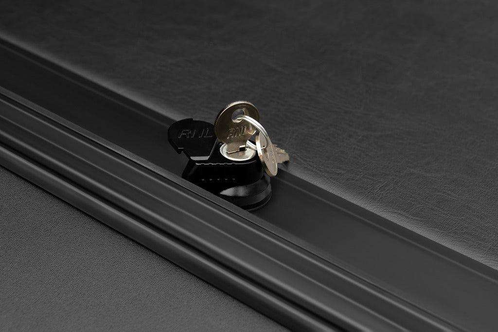 RNL_M-Series_19Ram_Details_02KeyLock.jpg