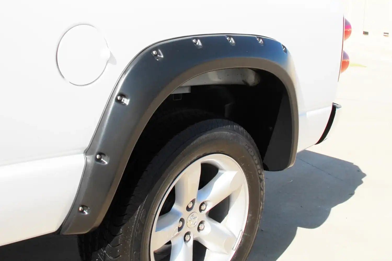 RX203S_v4_20120101.jpg