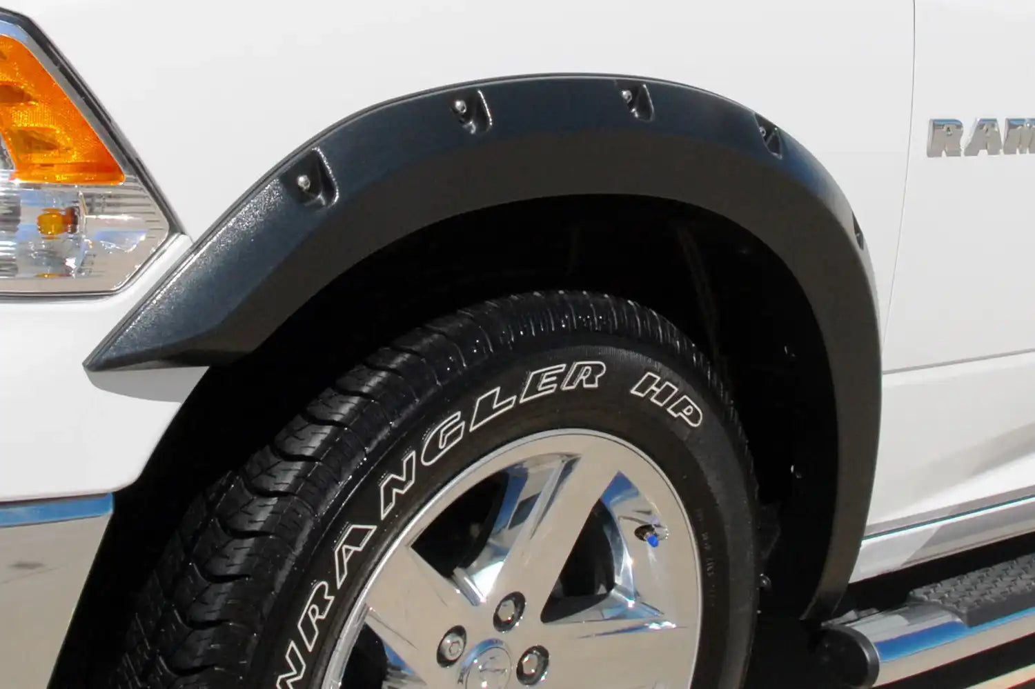 RX205T_v1_20120101.jpg