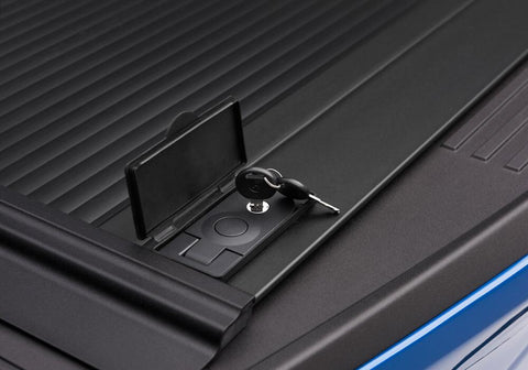 RX_OneMX_Ford-F150_Blue_Details_01KeyLock.jpg