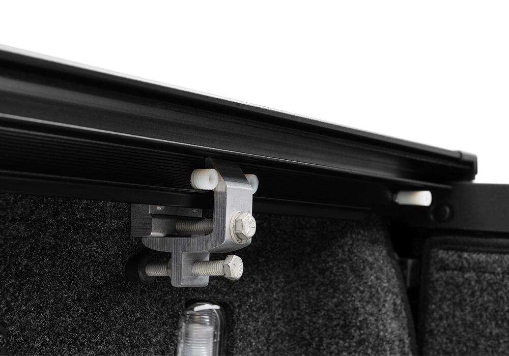 RX_OneXR_21Ford-F150_Details_02Clamp.jpg