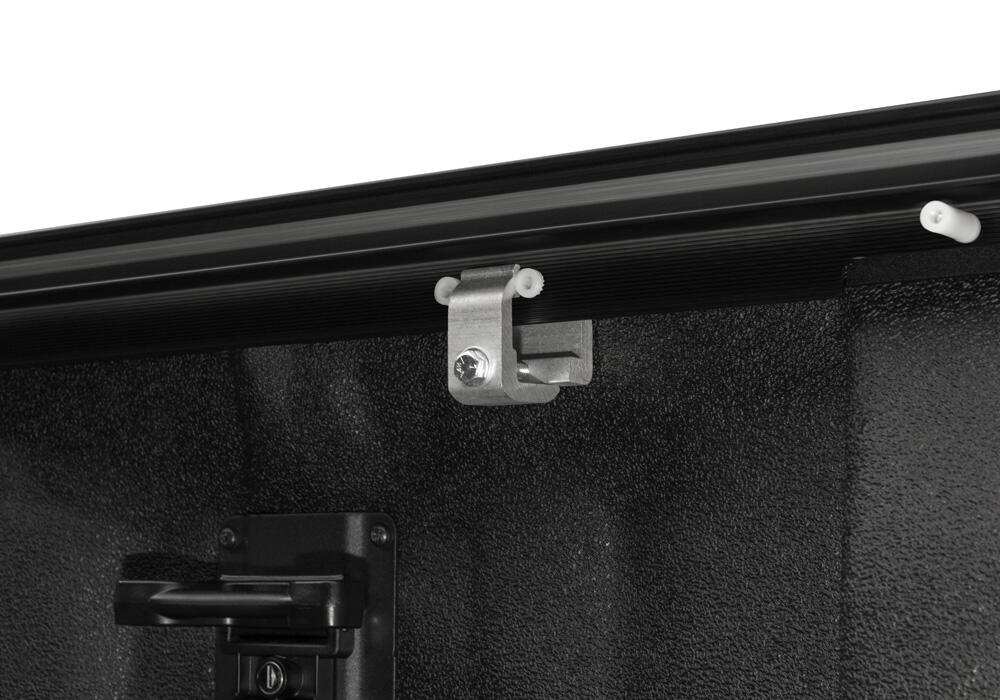 RX_PowerTraxProMX_Ford-Raptor-Details-02-Rail-Clamp.jpg
