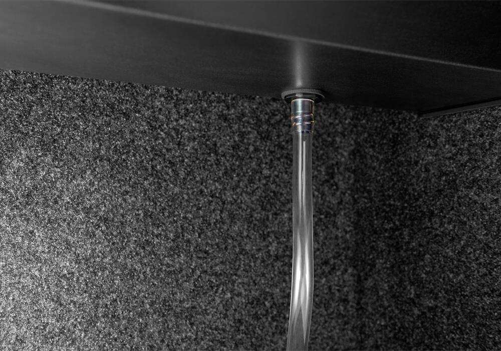 RX_ProMX_20GMC-Sierra_Details_02DrainTube.jpg