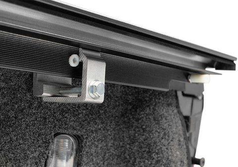 RX_ProMX_21Ford-F150_Details_02Clamp.jpg