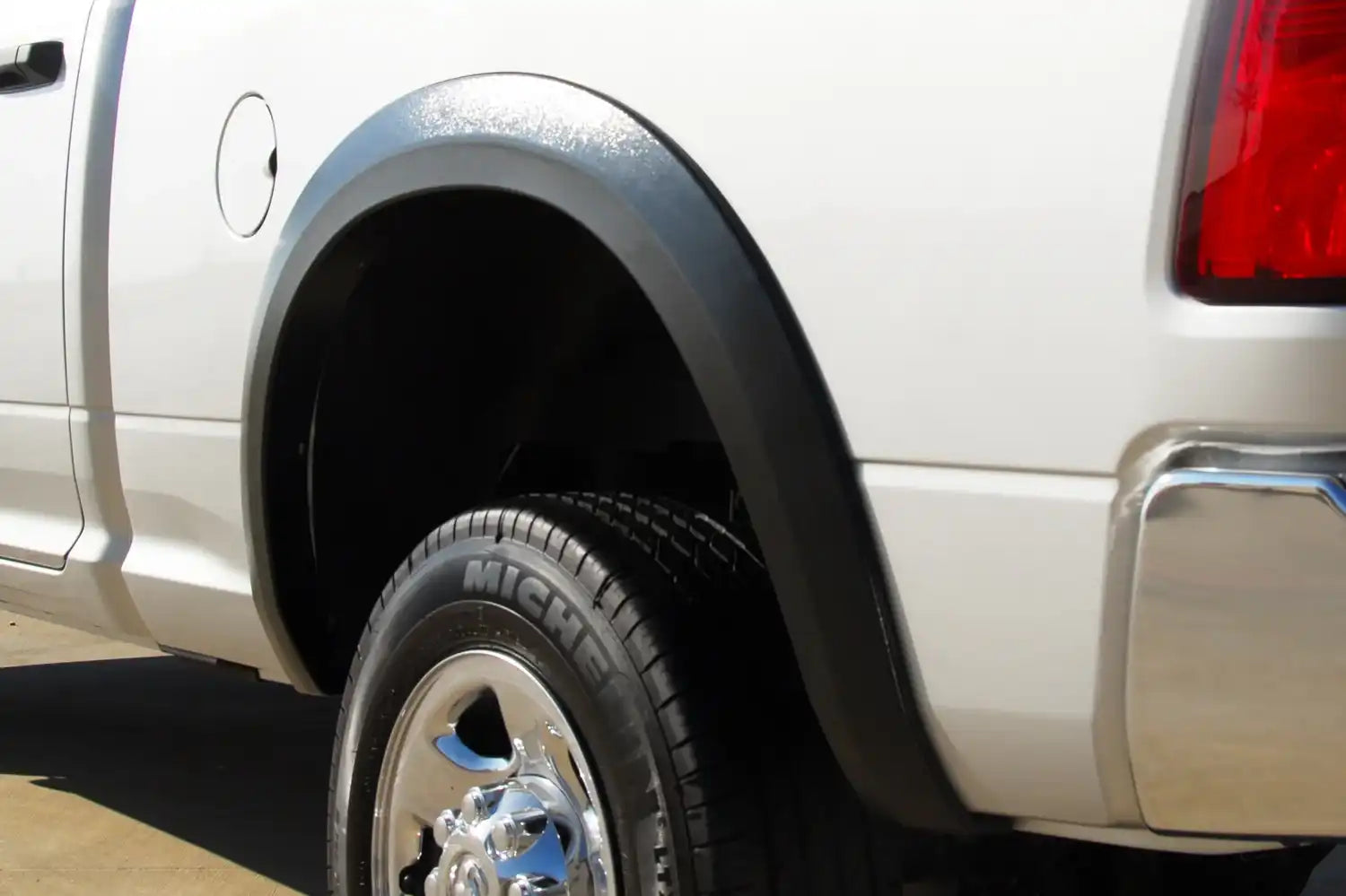 SX205T_v6_20120101.jpg