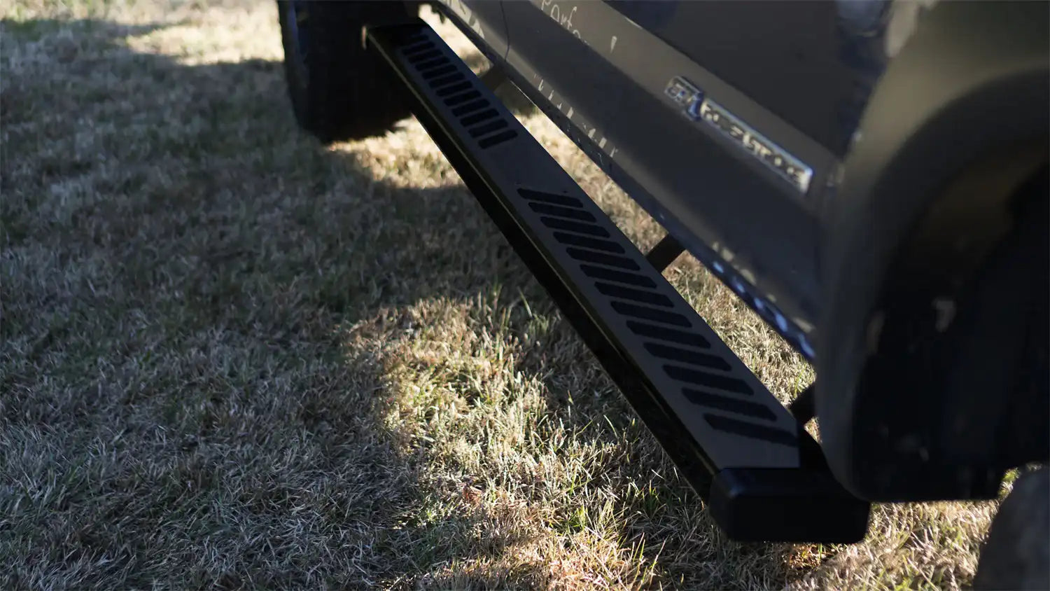 SummitRidge2_0Lifestyle_Black.jpg