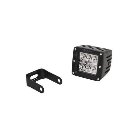 T8L_3X2CSPPR_3X2 CUBE SPOT_RIGHT_WITH MOUNTING BRACKET.jpg