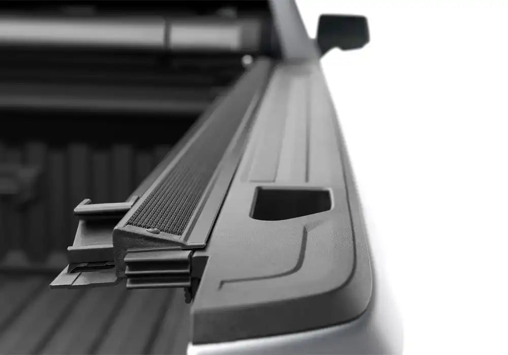 TX_ProX15_21GMC_Sierra_Details_03Rail.jpg