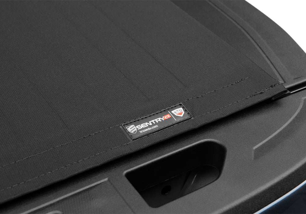 TX_SentryCT_20Chevy-2500_Details06_Badge.jpg